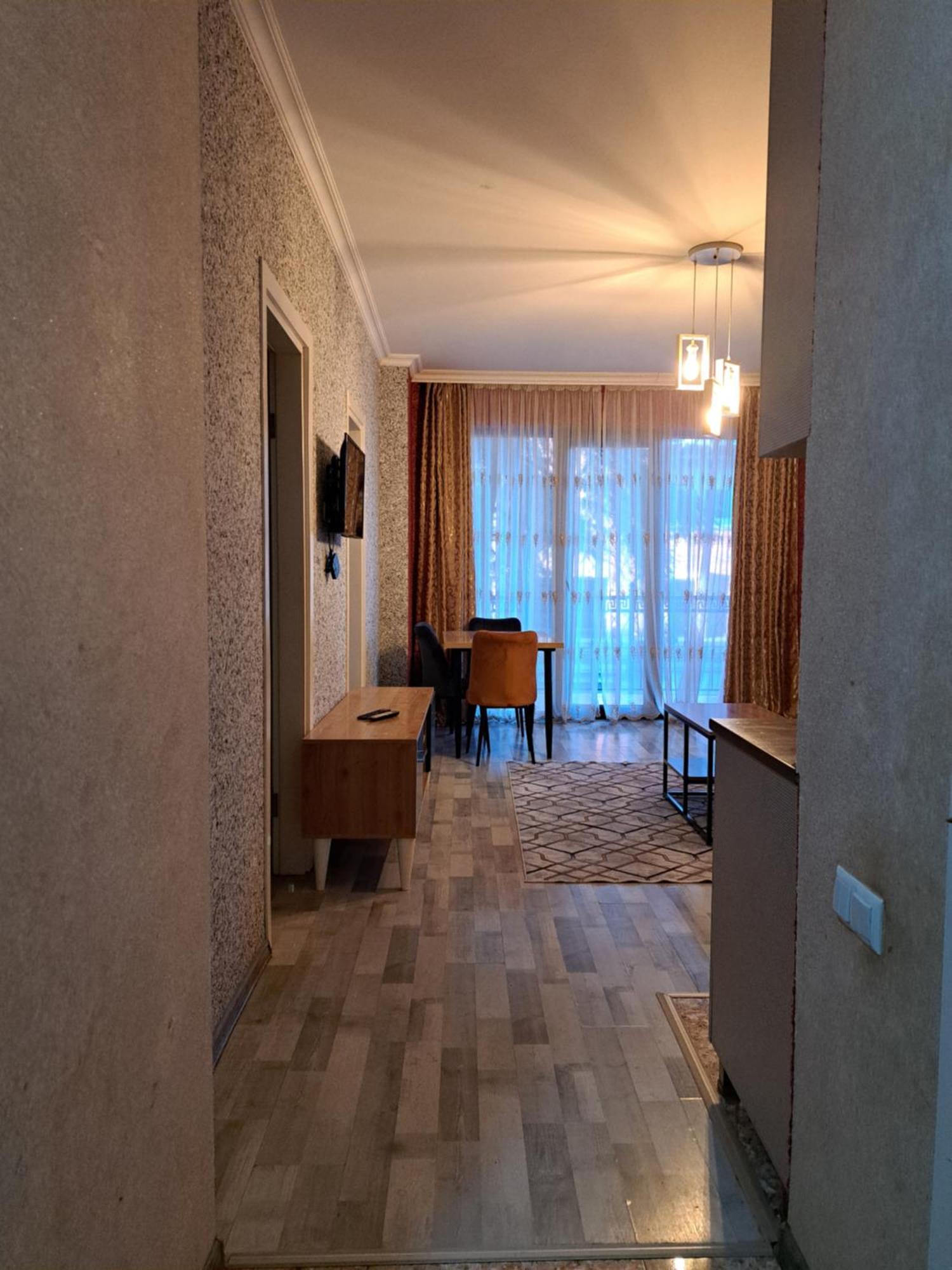 Karvi Hostel & Suites Batumi Eksteriør billede