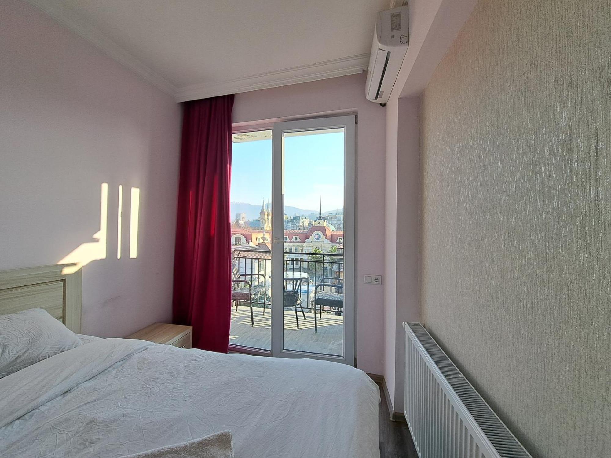 Karvi Hostel & Suites Batumi Eksteriør billede