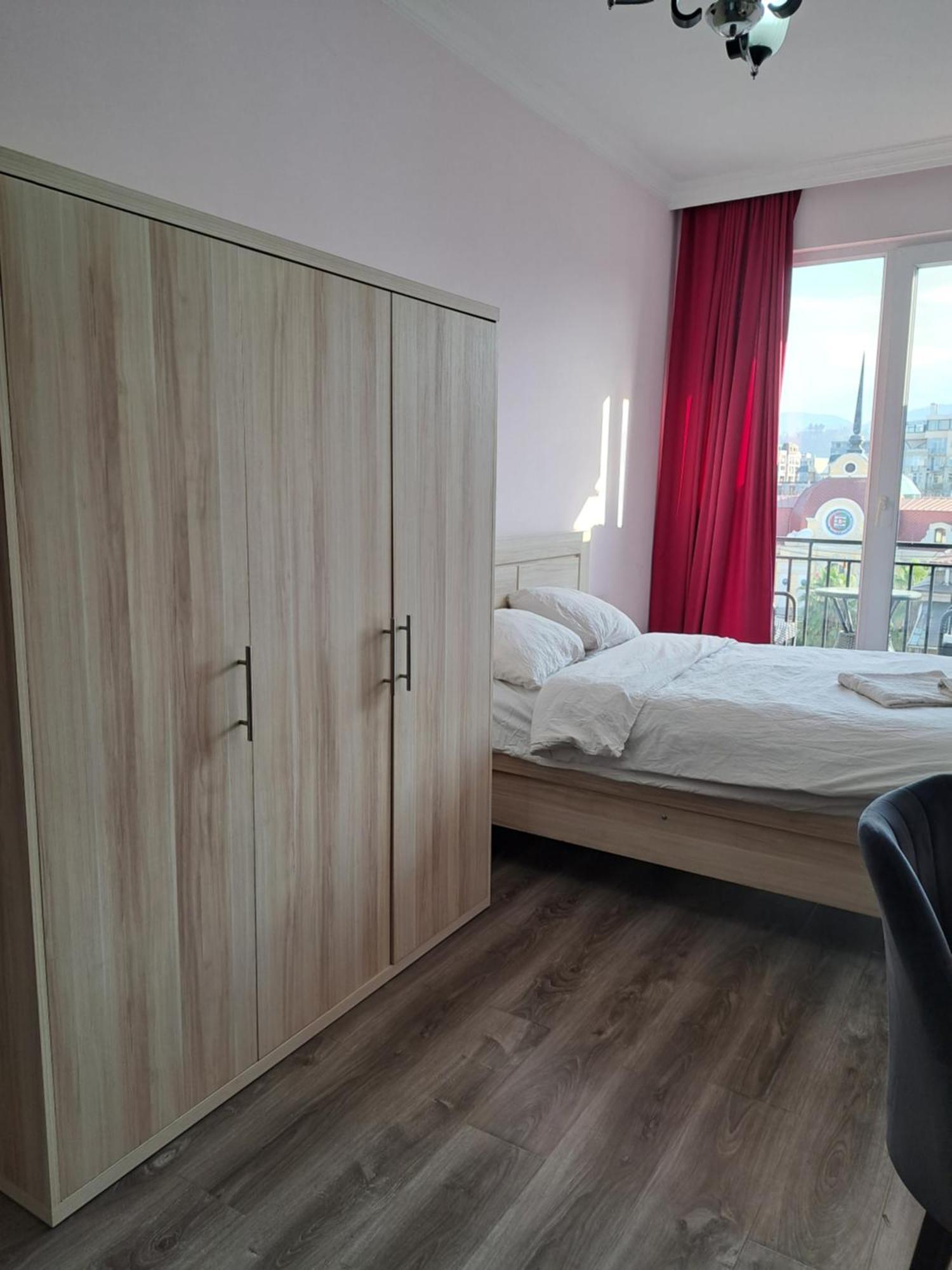 Karvi Hostel & Suites Batumi Eksteriør billede