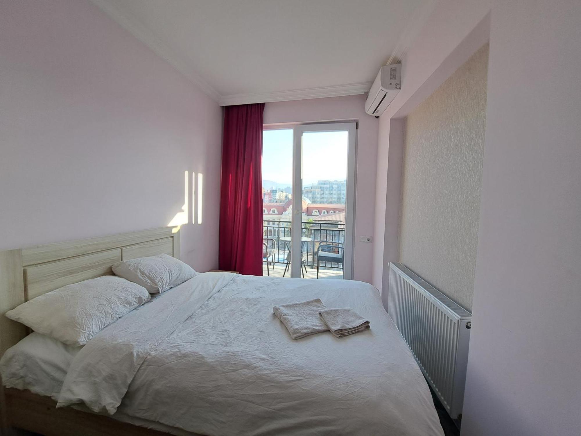 Karvi Hostel & Suites Batumi Eksteriør billede